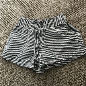 Striped linen shorts